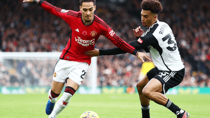 乐鱼体育入口 -亚特兰大训练开放日，赛后队长鼓劲引欢呼，英超在即，高层口径保持一致(周三欧超杯皇家马德里vs亚特兰大)