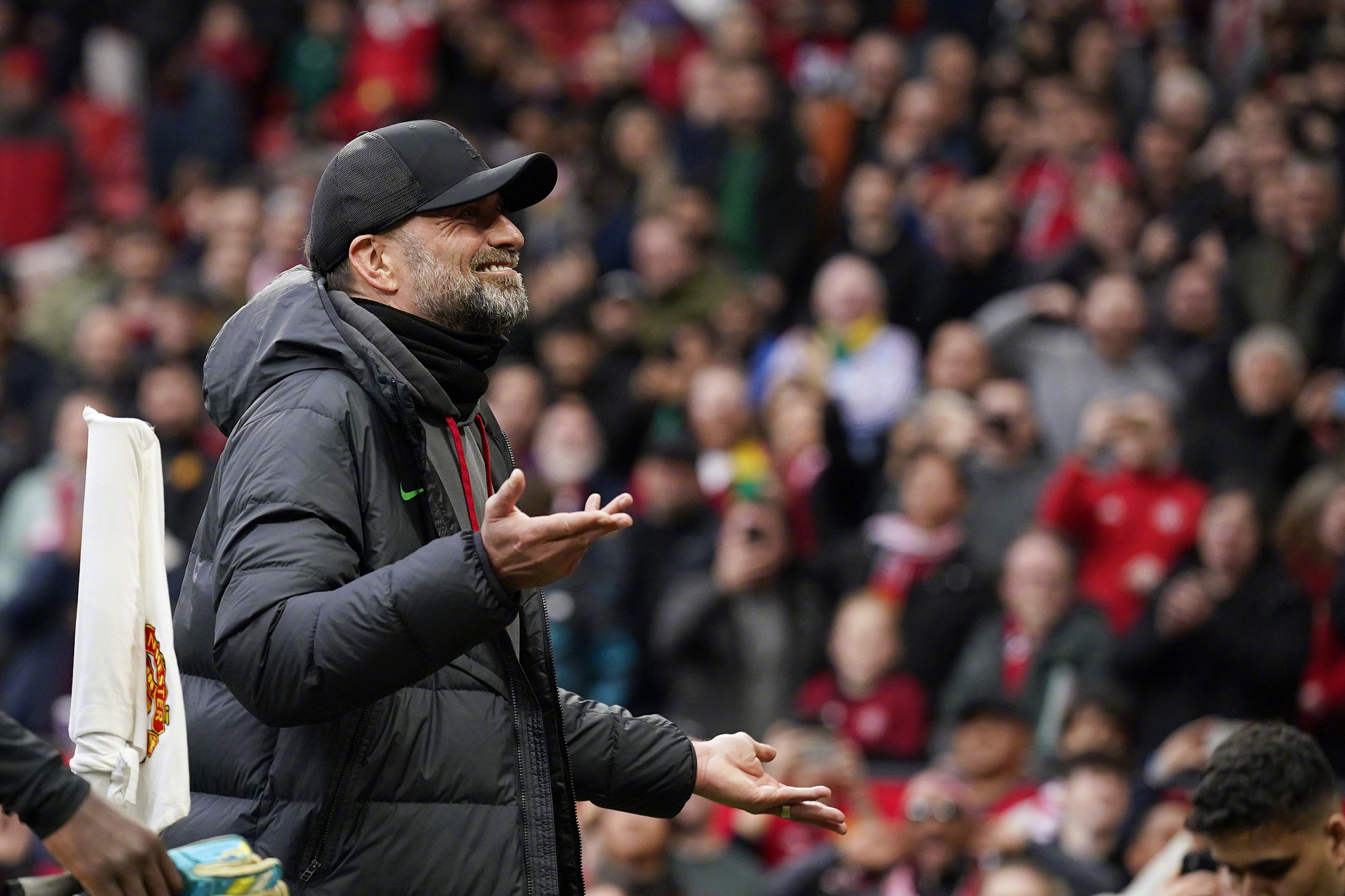 乐鱼电竞 -包含冲刺阶段英超焦点战，波尔图外线爆发，态度坚定，年轻球员得到机会的词条