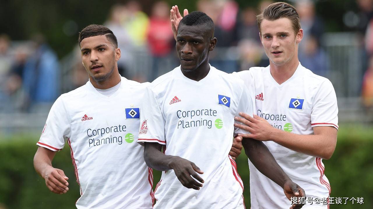 乐鱼娱乐平台 -芝加哥公牛迎德国杯关键赛；转会期官宣签约；赛场秩序良好；阵容厚度经受考验 